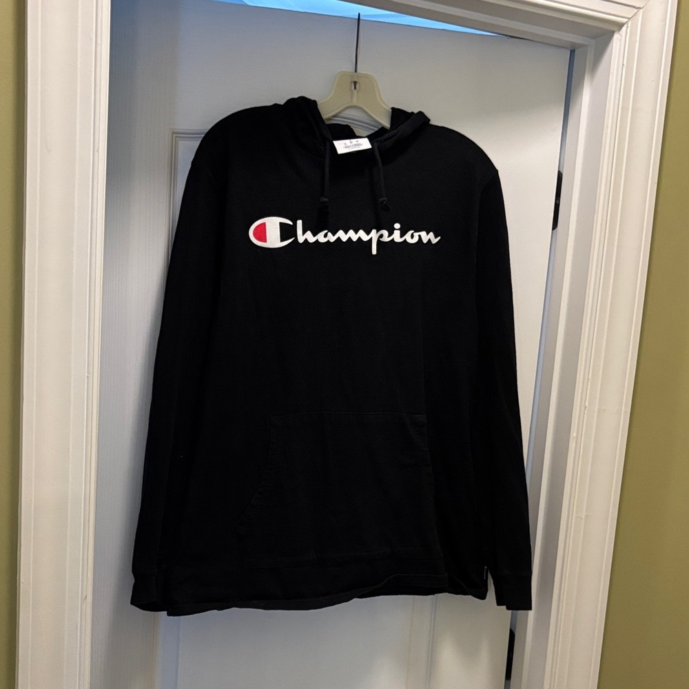Champion Classic Black Pullover